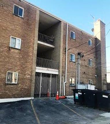 3rd image of 2444 W 111th St APT 2B