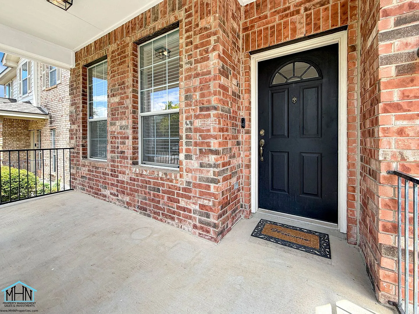Welcome to your dream home in Helotes, right off 1604 and Hausman Rd. — Photo 3