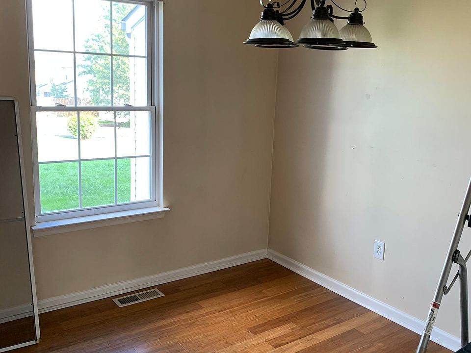 1st image of 113 Trade Wind Ln