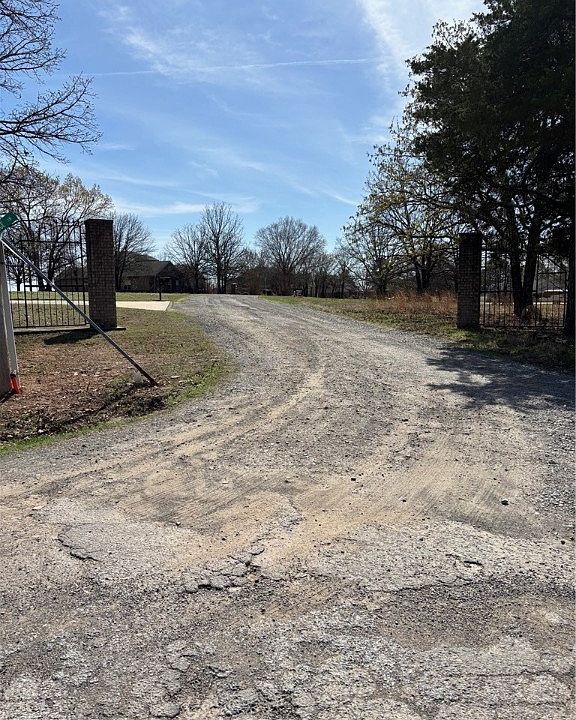2nd image of 36701 Silver Ridge Ln