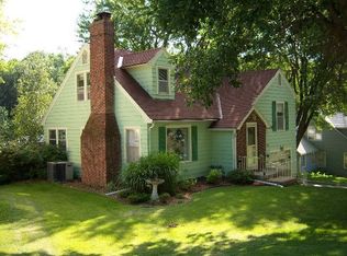 231 Elmwood Dr, Council Bluffs, IA 51503