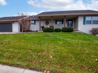 950 Oak Ave, Onalaska, WI 54650