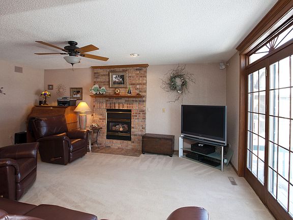 3rd image of 20501 N Sandpiper Dr