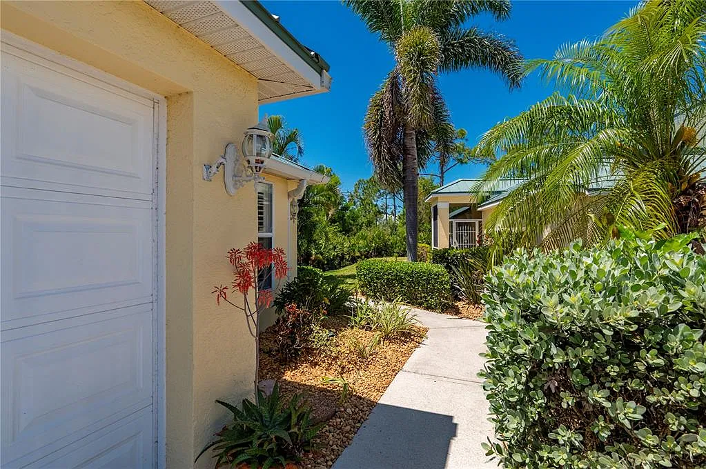 2 bed, 2.0 bath, 1162 sqft, $3,800 — Photo 4