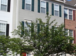 46808 Keswick Sq, Sterling, VA 20165