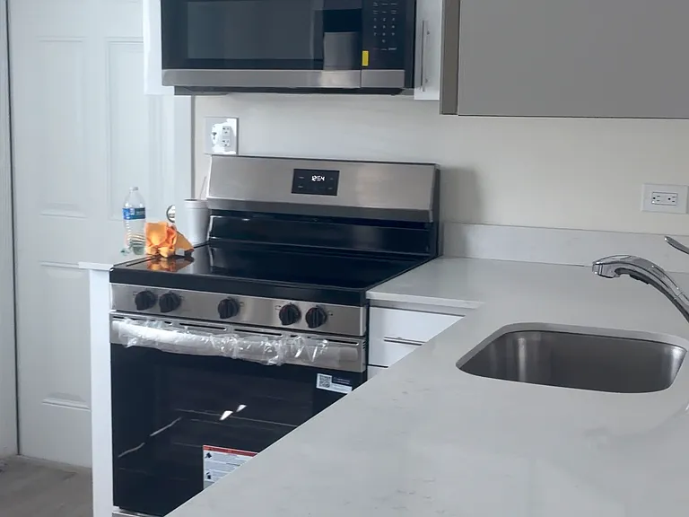 2203 McKinley St — Photo 10