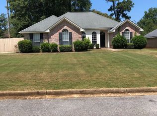 719 Camelot Dr, Greenville, AL 36037