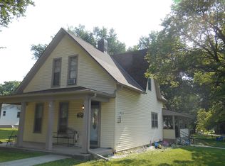 706 N Seward St, Red Cloud, NE 68970