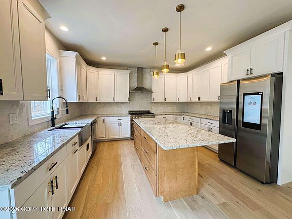 5th image of 53 Patten Cir