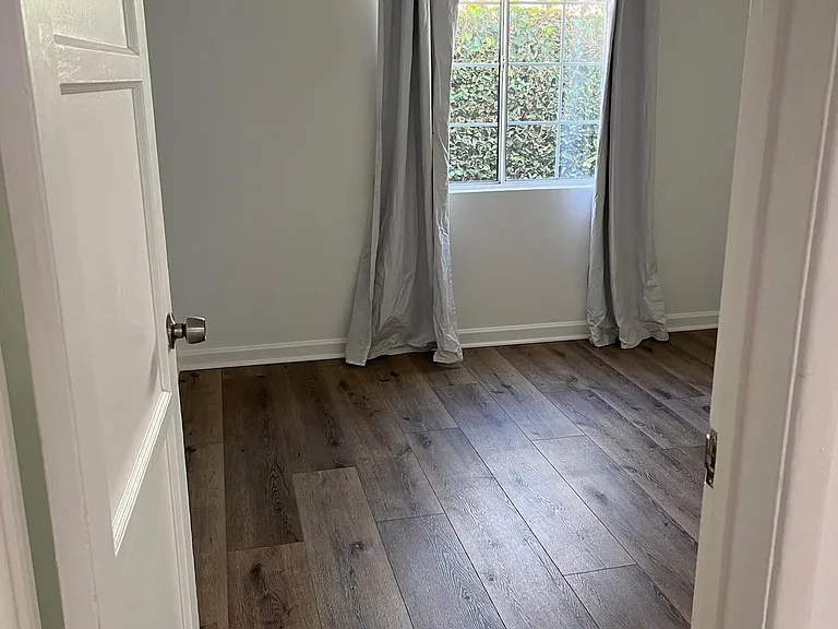 Bedroom/Office