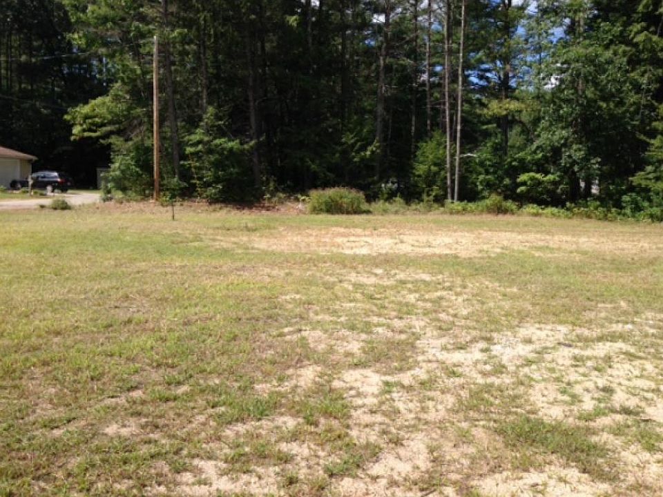 2nd image of 8 Meadows Drive