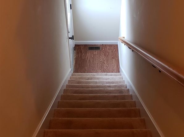 manchester-new-hampshire-189837765 picture