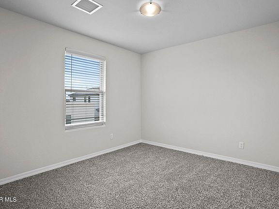 5th image of 1609 Tony Harper St