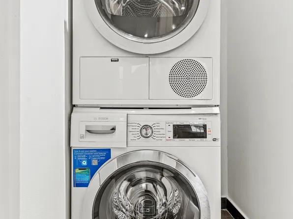 666 West End Avenue image 12 of 22