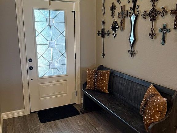 5th image of 202 Rockrose Ln