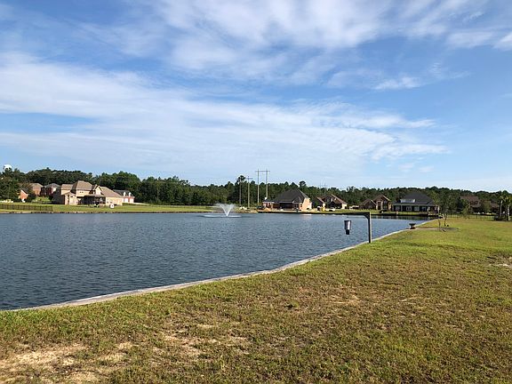 4th image of 5527 Lakewood Cir