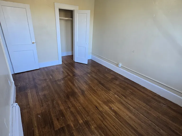 701 Howard Ave #4-3A — Photo 4