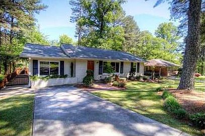 1st image of 2659 Warwick Cir NE