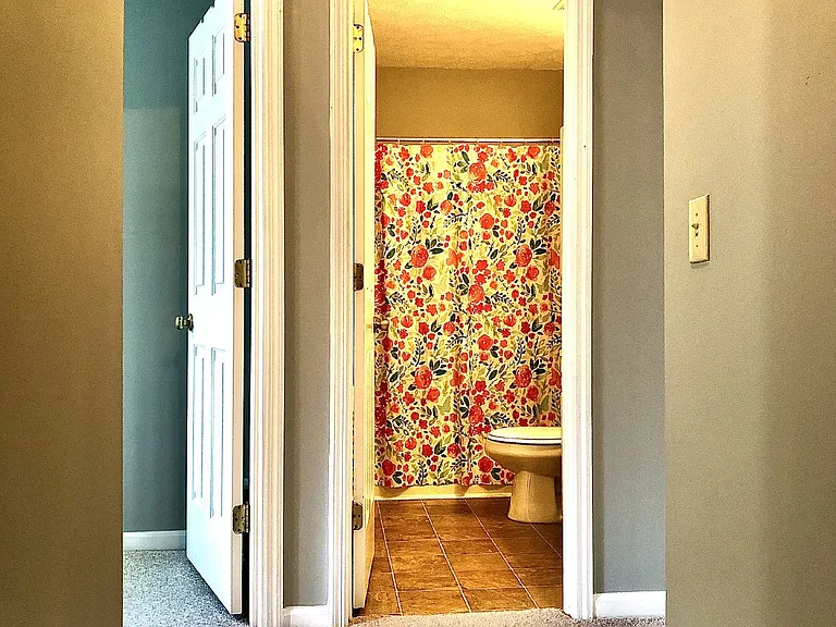 108 Edgehill Ln — Photo 18