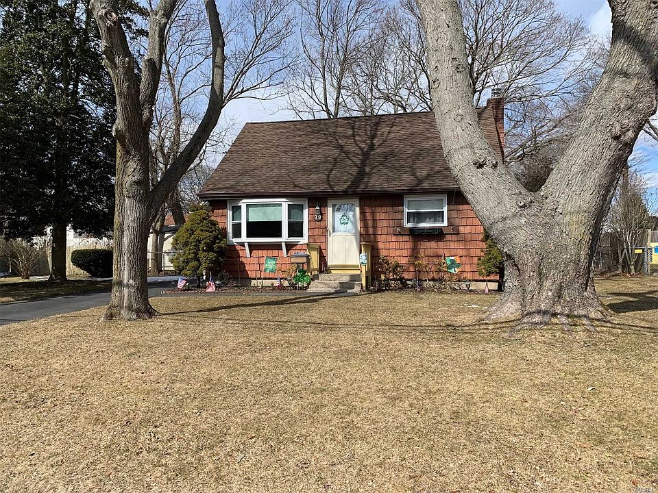 1st image of 79 Wantagh Ave