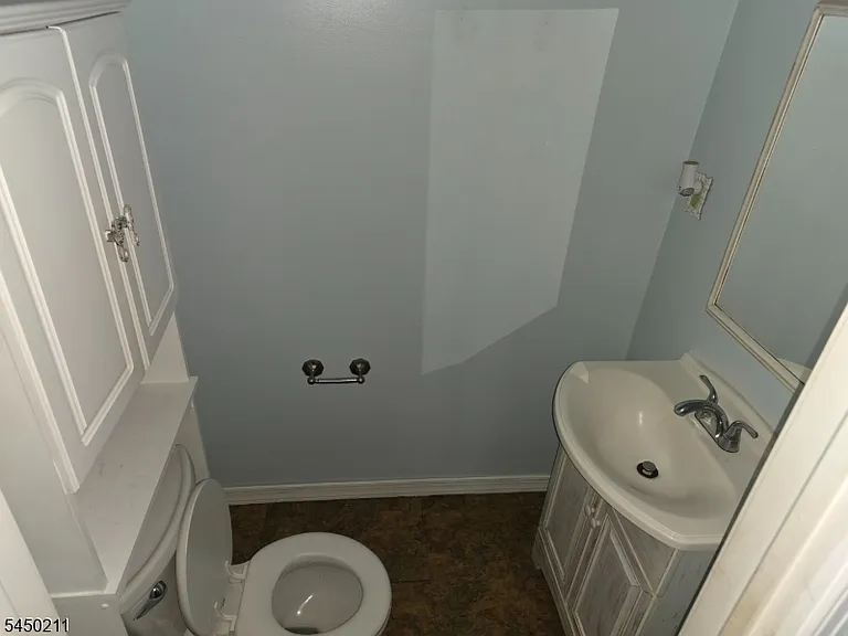 73 Curie Ave #2 — Photo 10