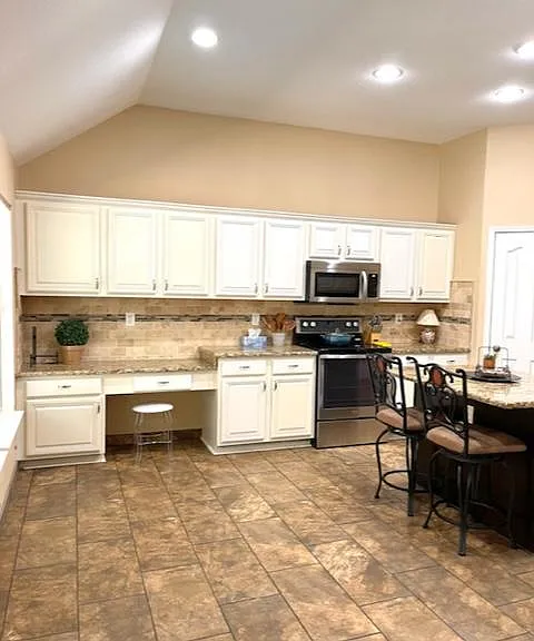 1604 Canyon Oak — Photo 35