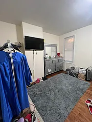 Rented by REALTY QUEST NEW YORK INC