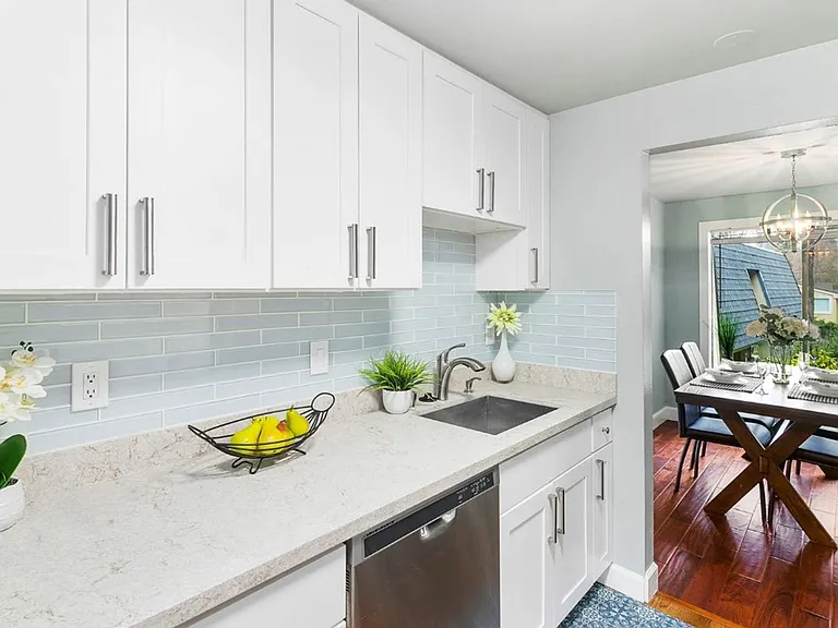 9908 NE 124th St #906 — Photo 11