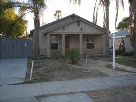 2nd image of 840 E E St