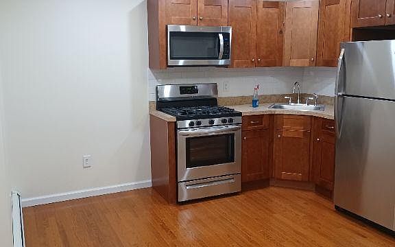 5th image of 121 W Main St #2