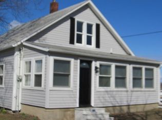 251 N Adams St, Sheffield, IL 61361
