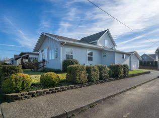 1403 5th St, Tillamook, OR