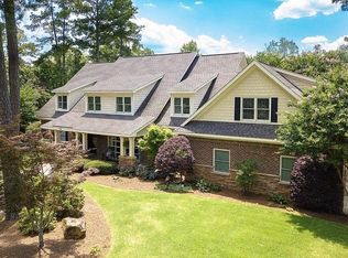 704 Fairfield Rd, Fayetteville, NC 28303