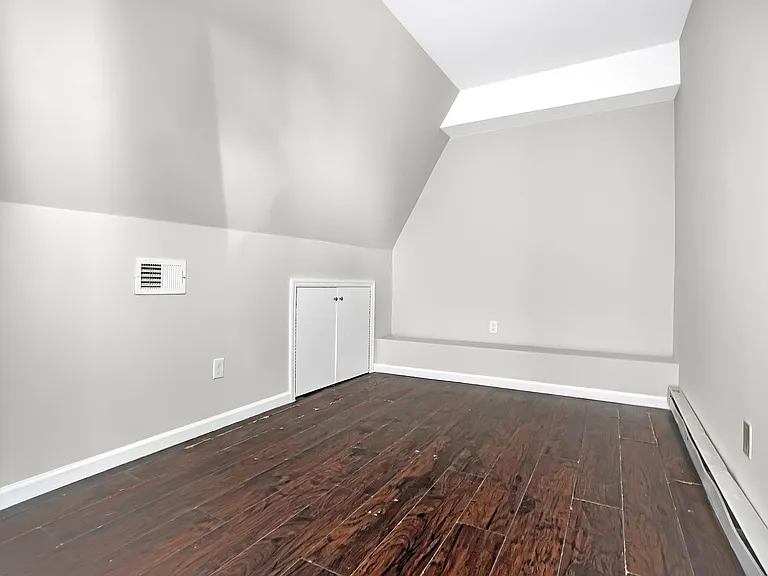 142-144 Seymour Ave — Photo 13