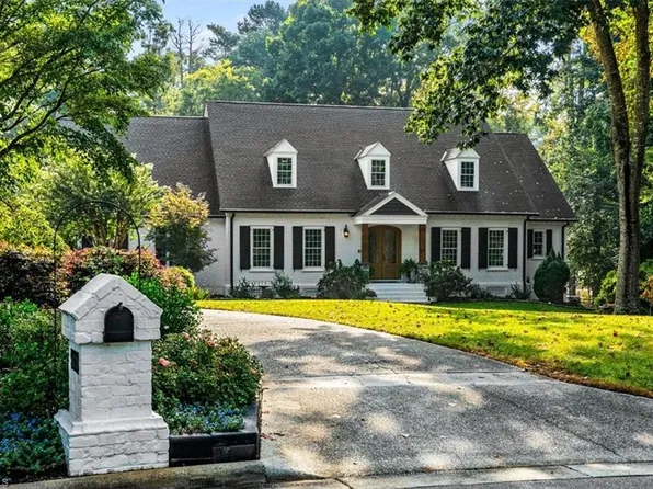 5000 Quincemoor Ct, Greensboro, NC 27407