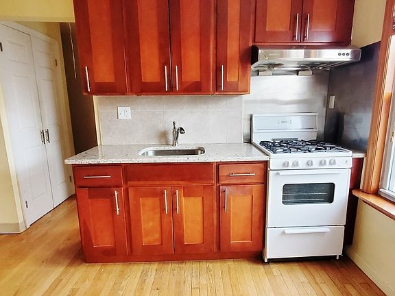 5th image of 20-42 33rd St #3