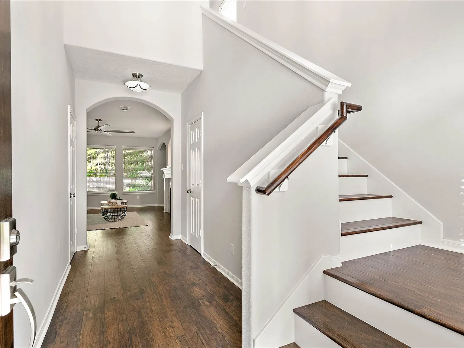 3 bed, 2.5 bath, 2068 sqft, $2,600 — Photo 4