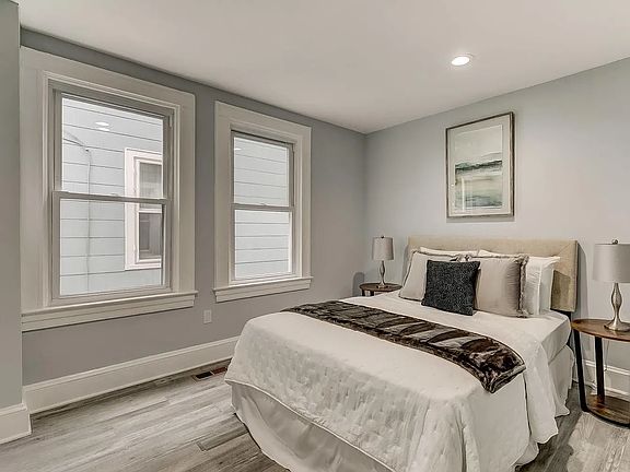 2nd image of 4813 Crowson Ave