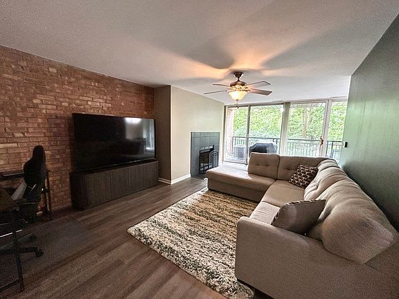 2nd image of 6010 Oakwood Dr APT 3J