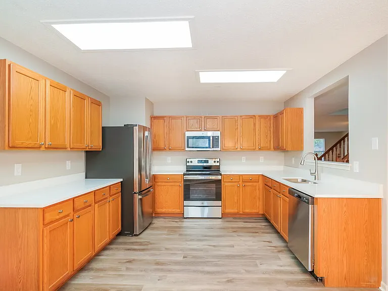 5739 N Jefferson Dr — Photo 7