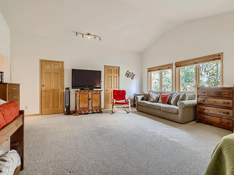 1159 Sandstone Dr — Photo 21
