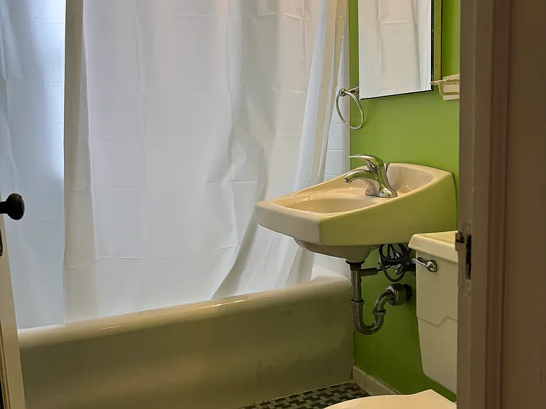 3208 Minnehaha Ave #3 — Photo 6