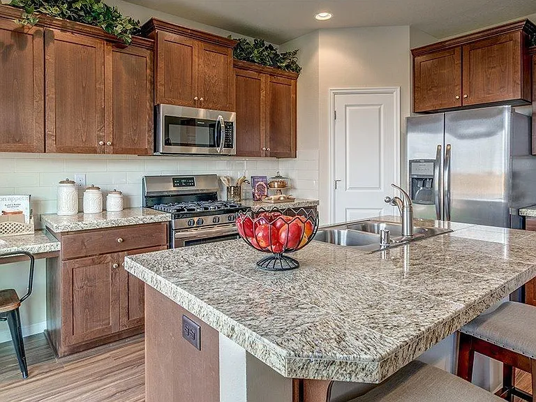 3295 Elder St NW — Photo 10