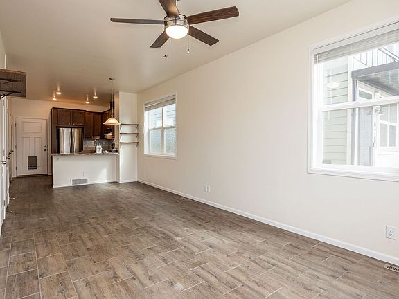 3rd image of 688 Grand Market Ave