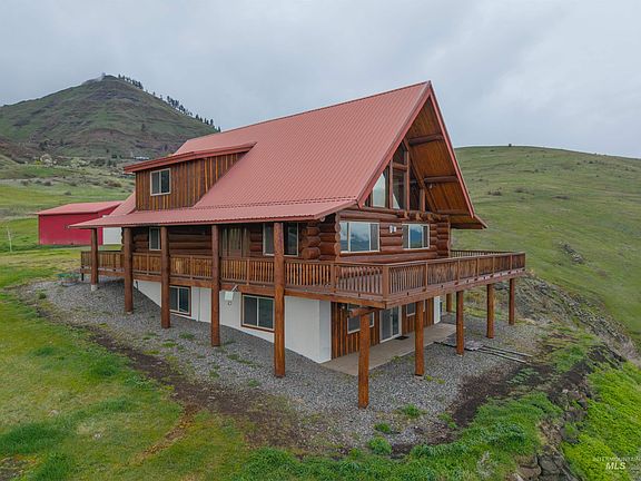 4th image of 915 Doumecq Rd