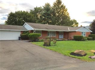 6032 Fairway Ln, Allentown, PA 18106