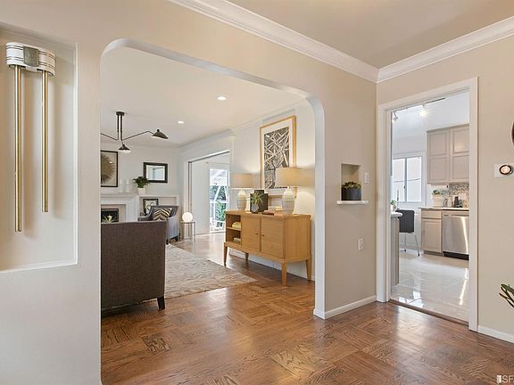 4th image of 100 Woodside Ave