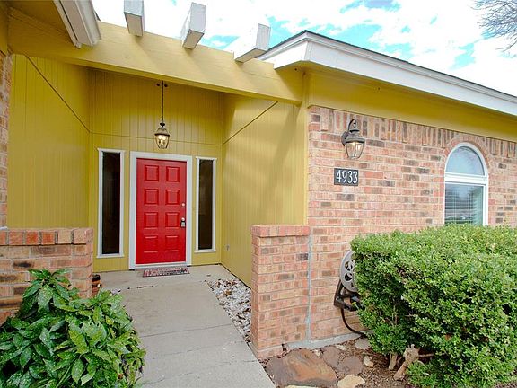 2nd image of 4933 Jordan Park Dr