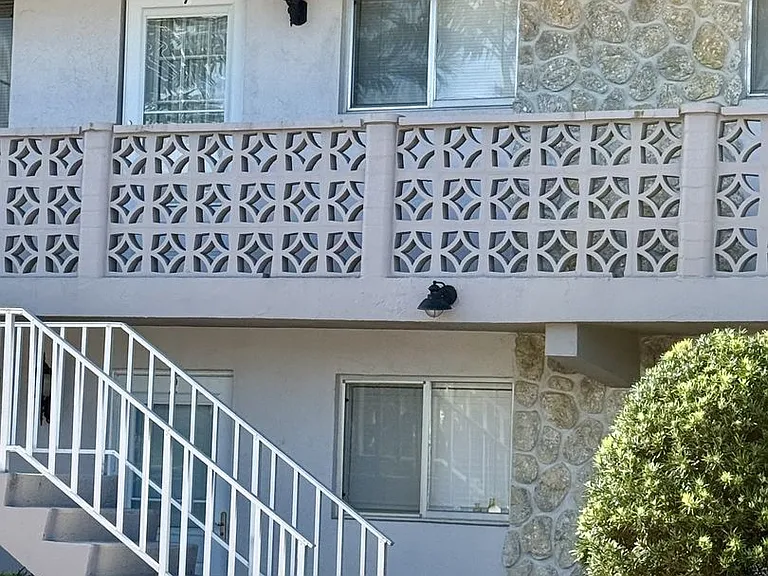 1686 Blue Point Ave #B7 — Photo 7