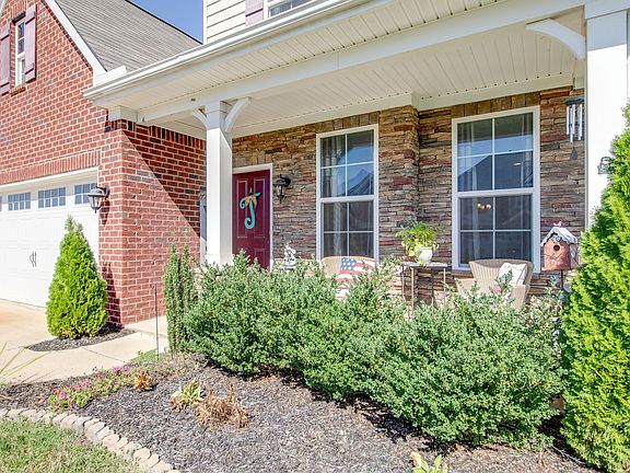 5th image of 3204 Milkweed Dr